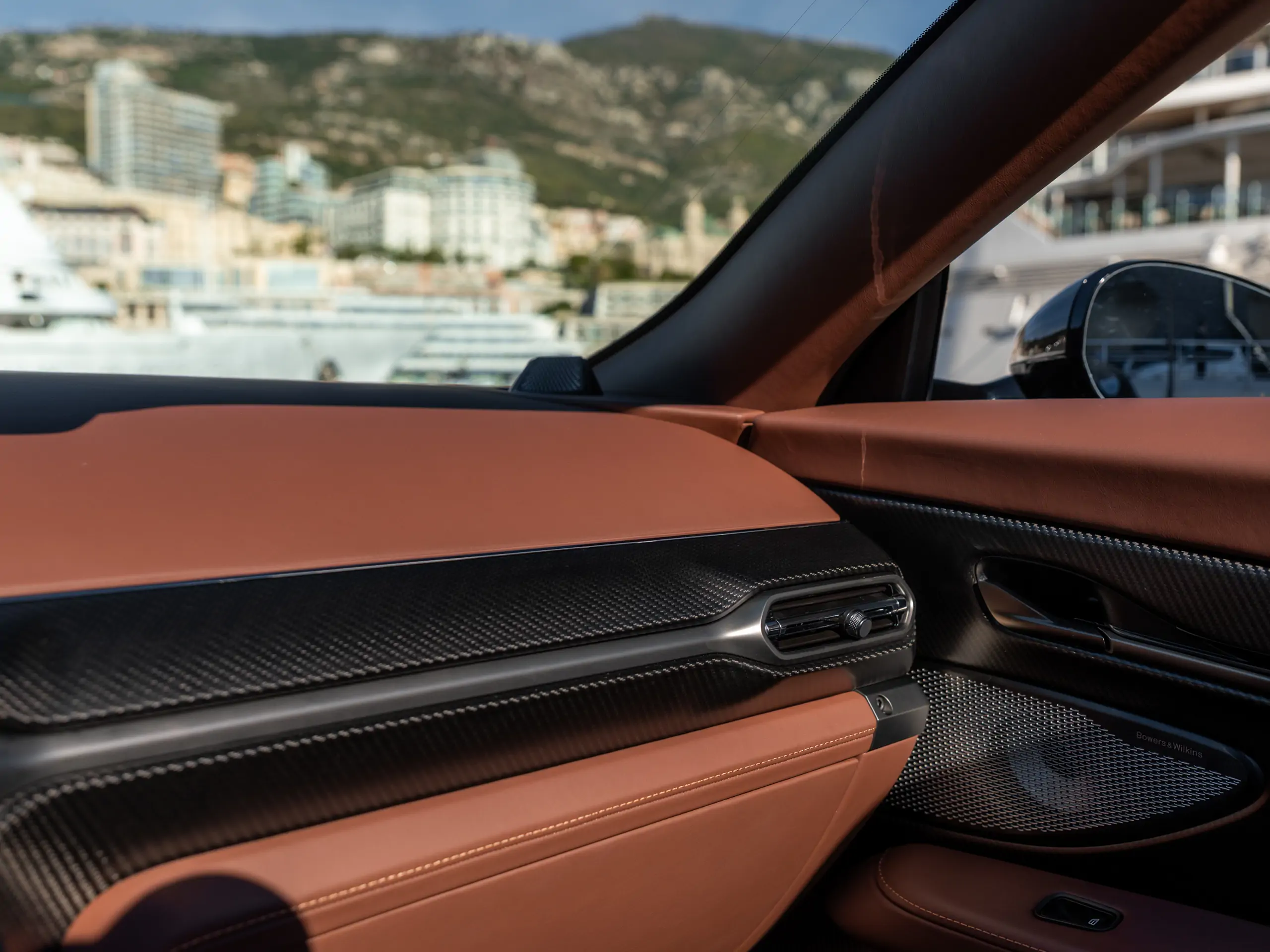 Image ASTON MARTIN Vanquish Volante V12 5.2 835ch BVA