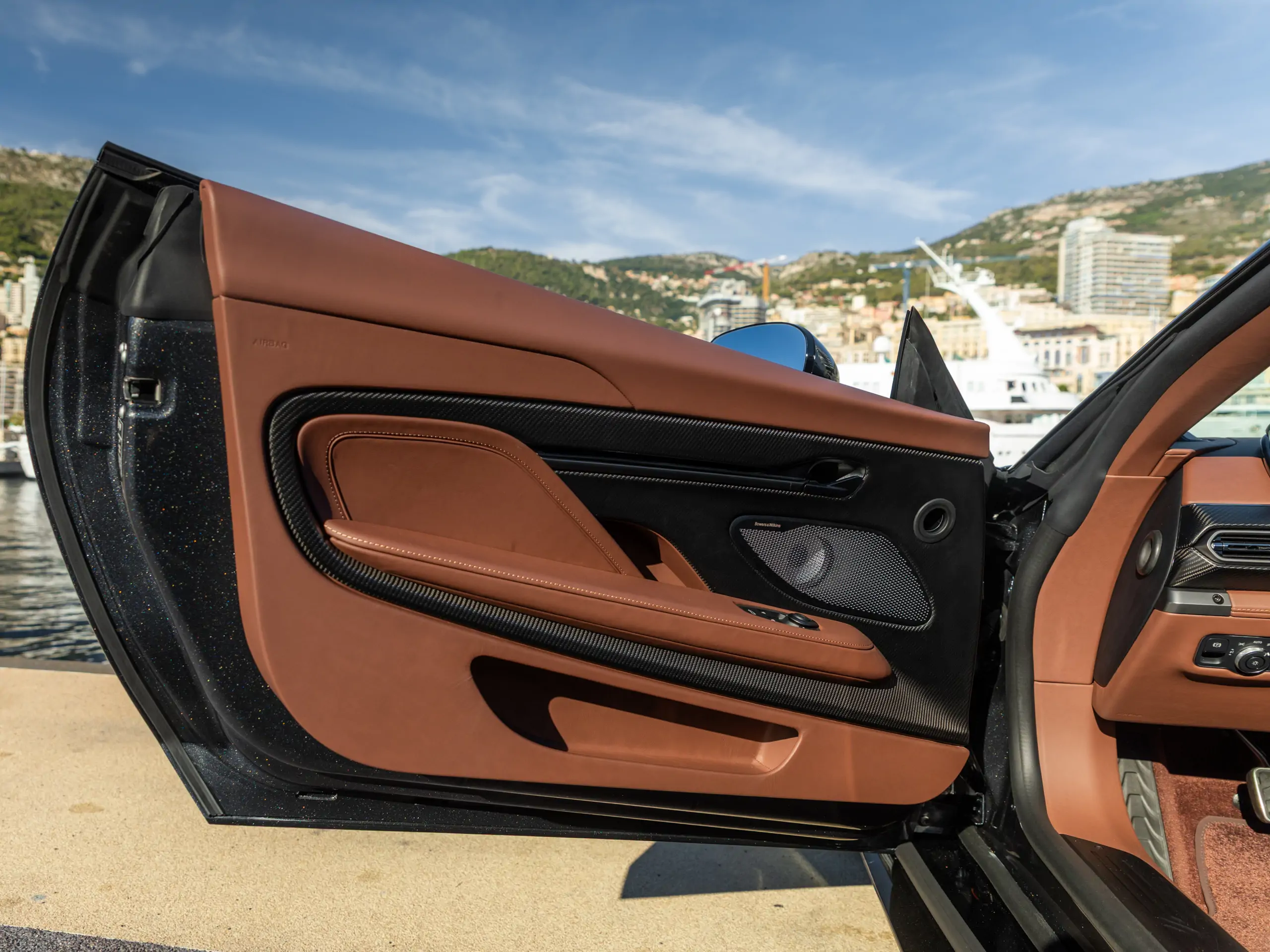 Image ASTON MARTIN Vanquish Volante V12 5.2 835ch BVA