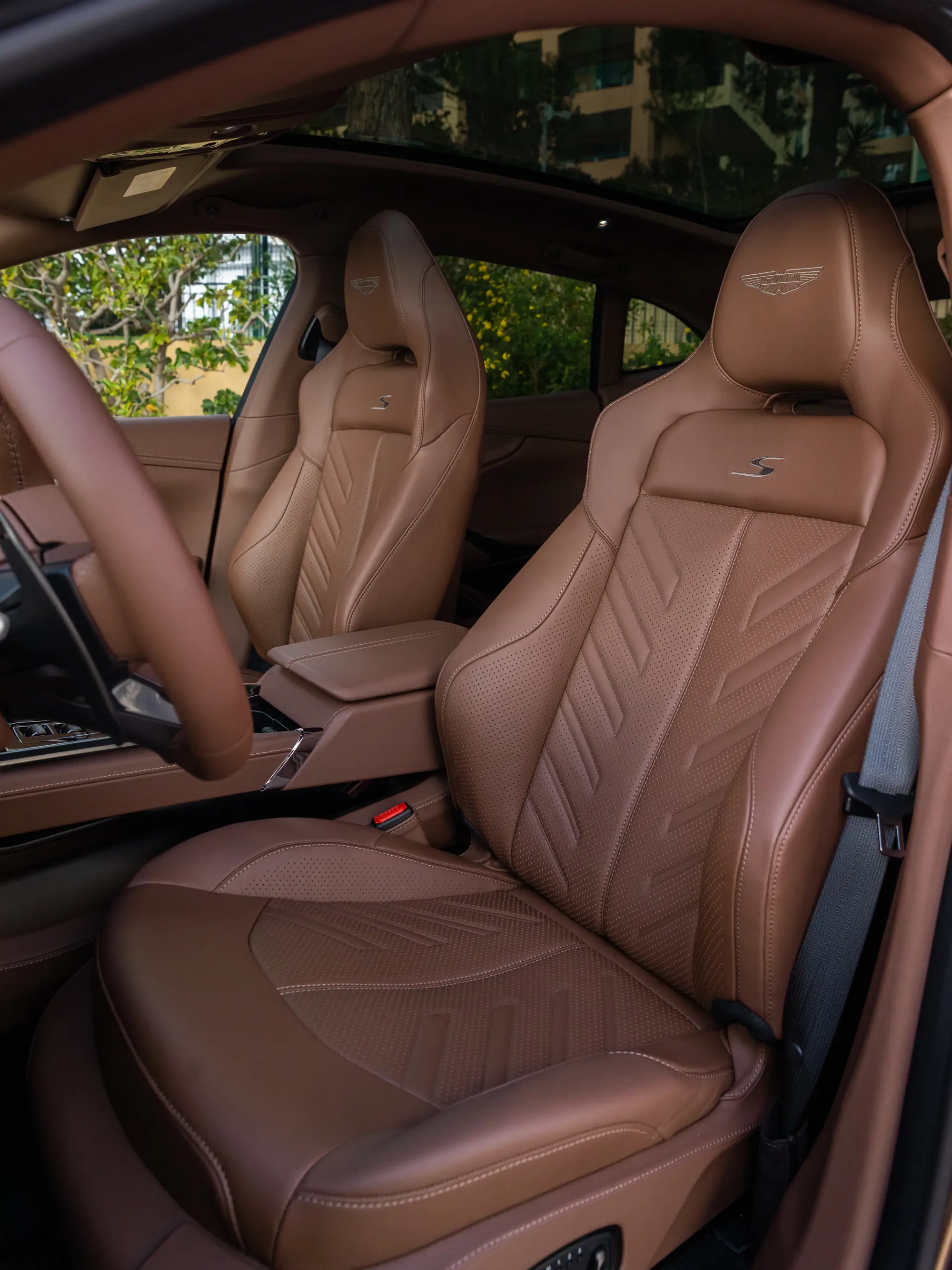 Image ASTON MARTIN DBX S V8 4.0 Biturbo 727ch BVA9