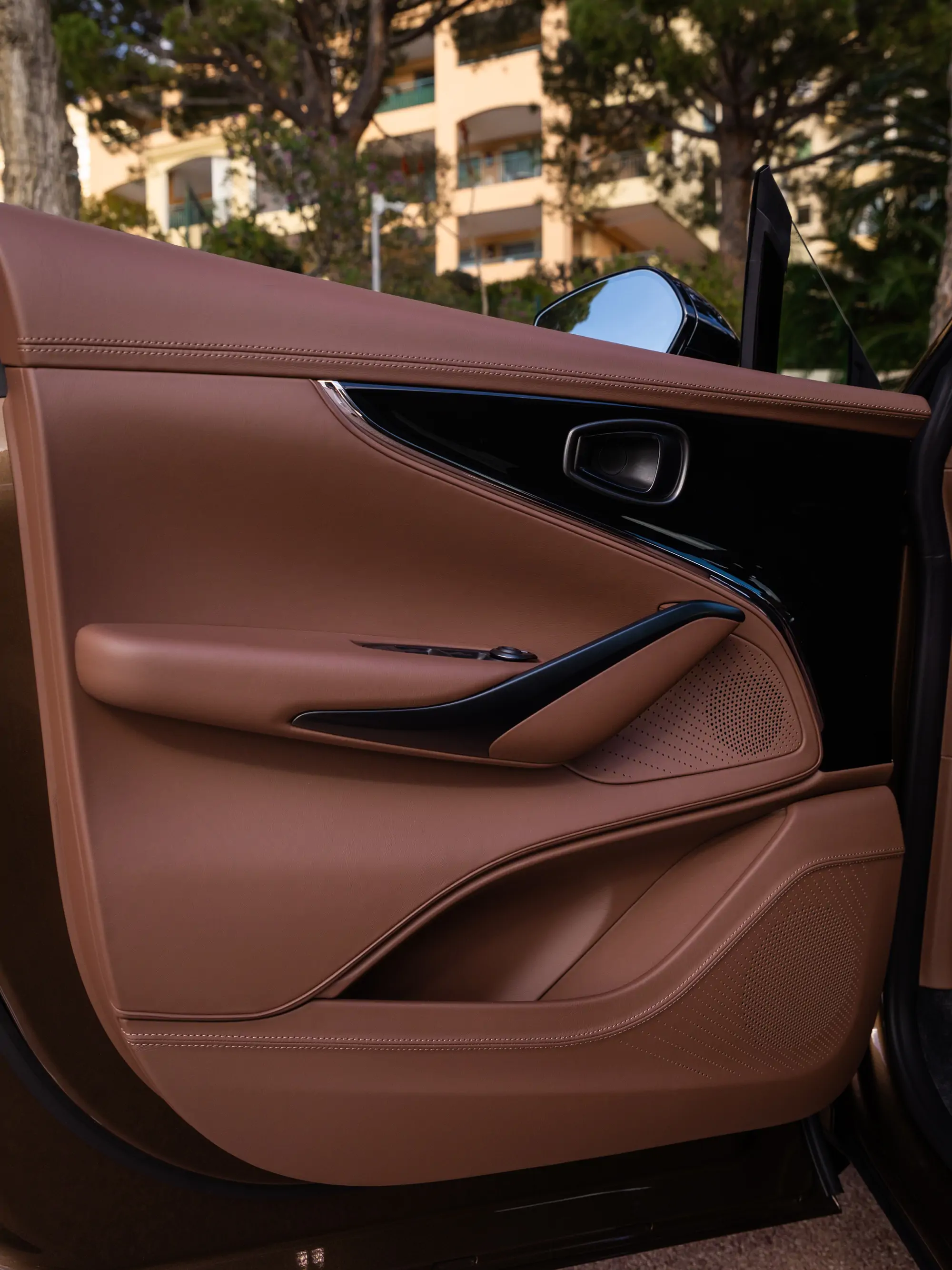 Image ASTON MARTIN DBX S V8 4.0 Biturbo 727ch BVA9