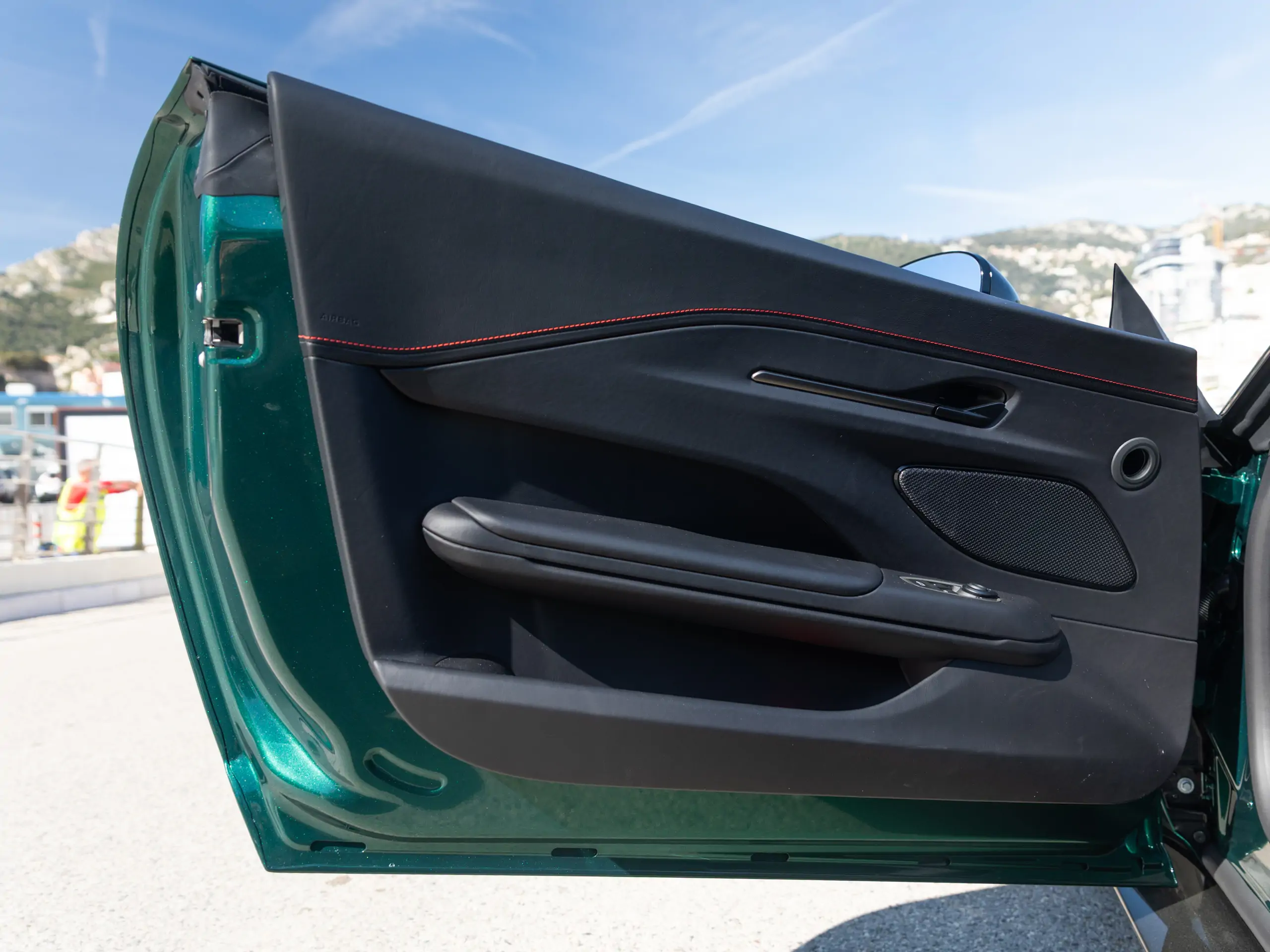 Image ASTON MARTIN Vantage S Roadster V8 4.0 680ch BVA